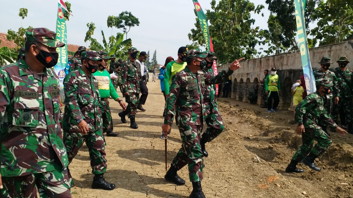 Danrem 073/MKT Kolonel Inf Ari Yulianto, S.I.P, Tinjau Lokasi Kali Bruk Wirosari Kab Grobogan